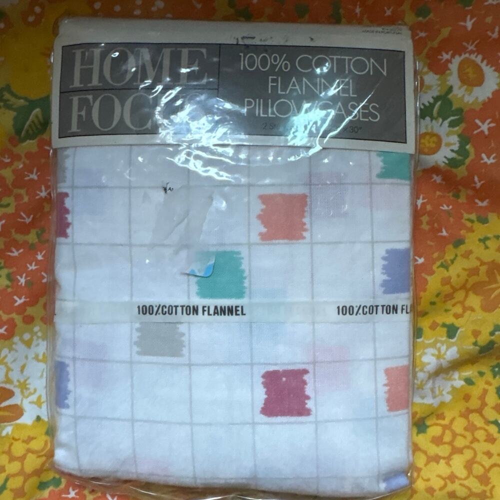 Vintage Home Focus 100% Cotton Flannel Pillowcases Set of 2 Pastel Geometric NOS